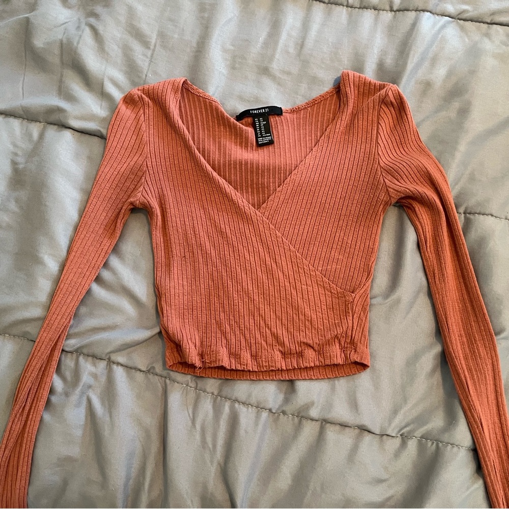 Crossover ribbed crop top